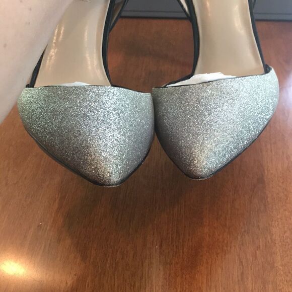 🎉HP🎉BCBGMaxAzria Black w/silver glitter heels 8M - Picture 5 of 10